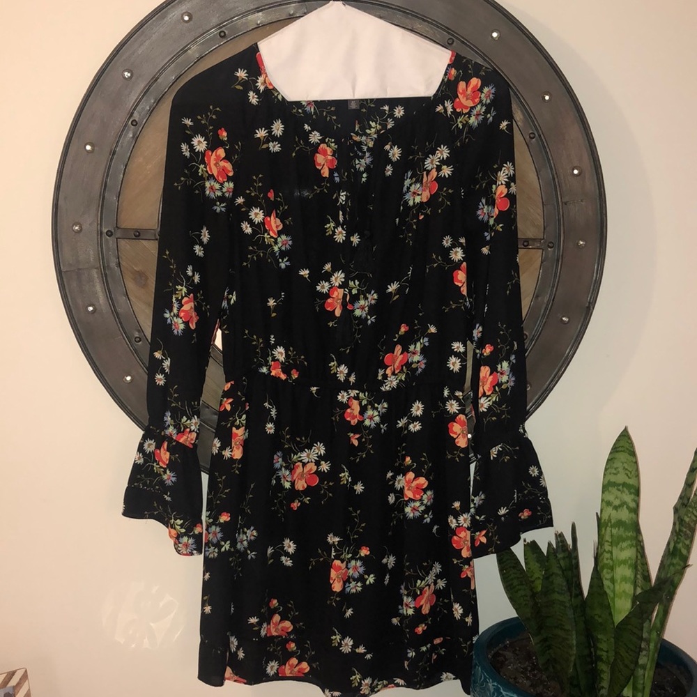 Lord & Taylor Long sleeve floral dress